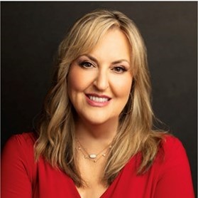 Photo of Julianne Eckert