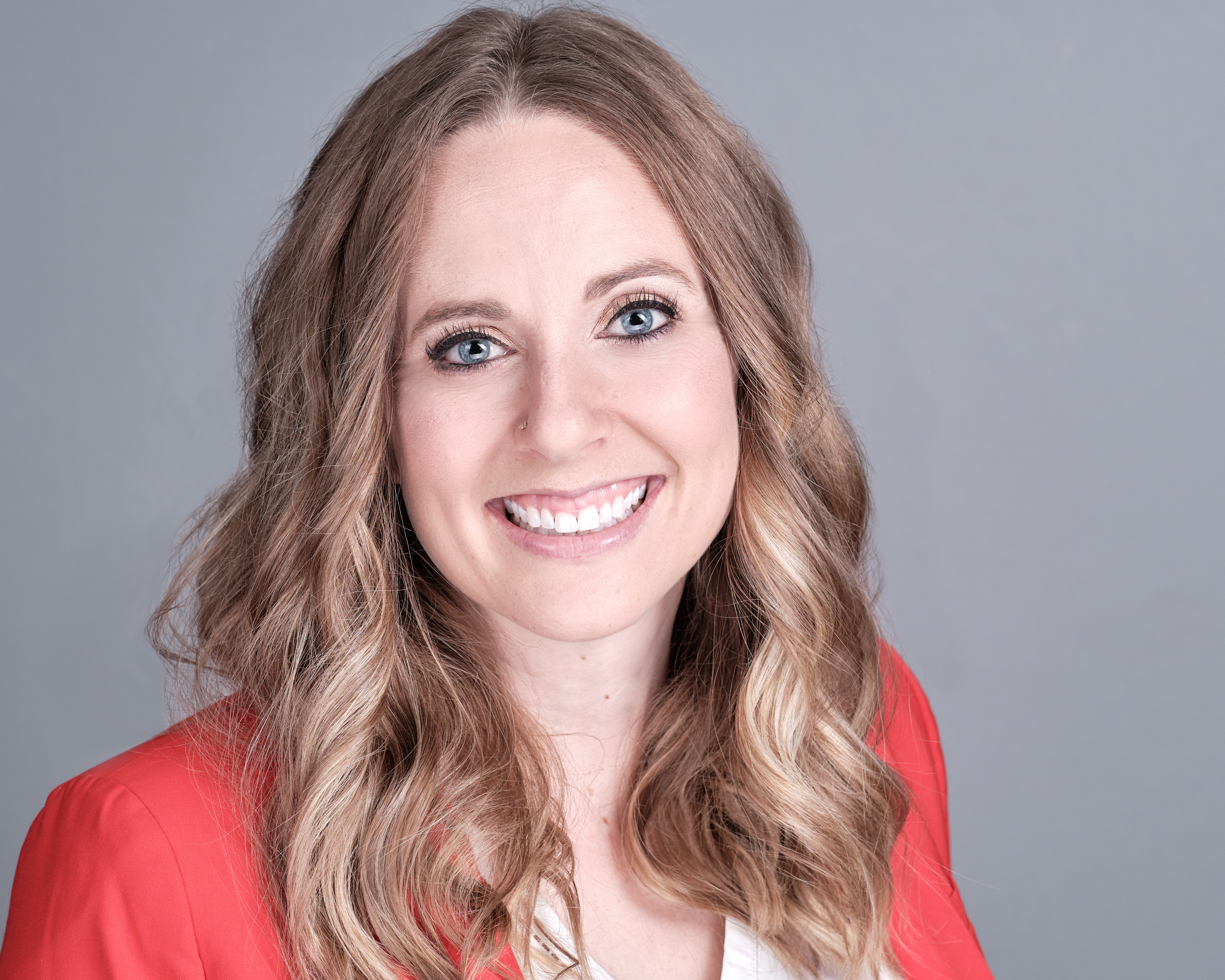 Photo of Ally Thomas